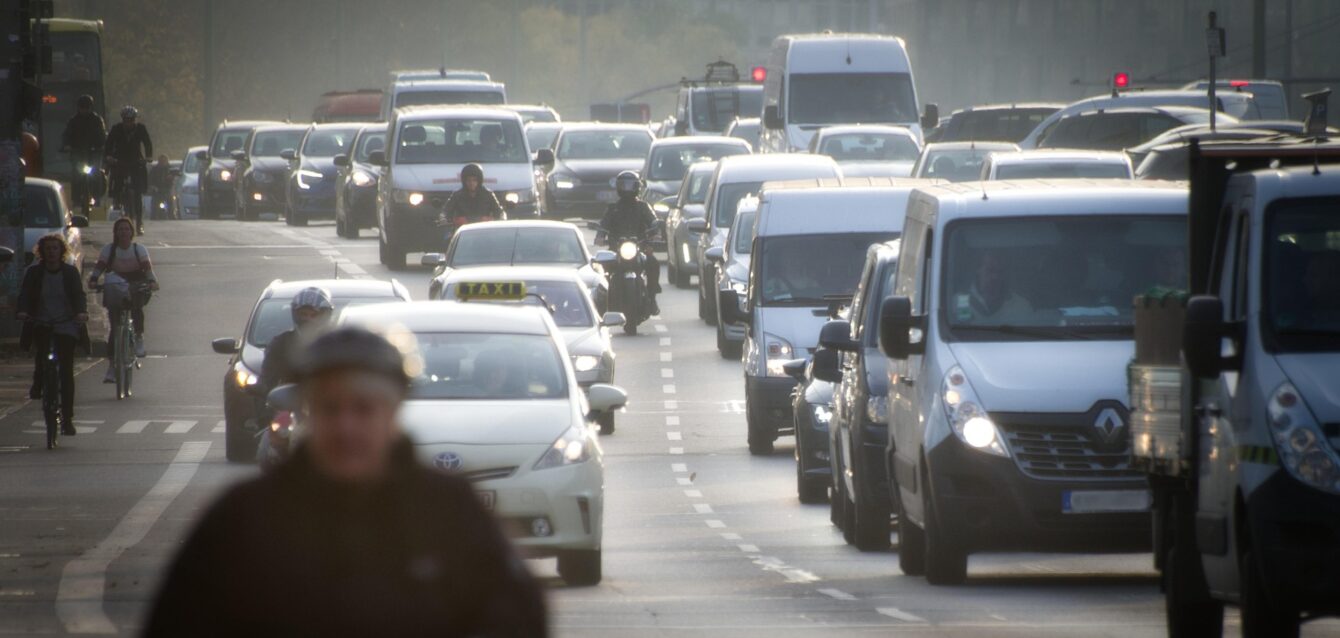 driving-ban-3806936_1920 driving-ban-3806936_1920