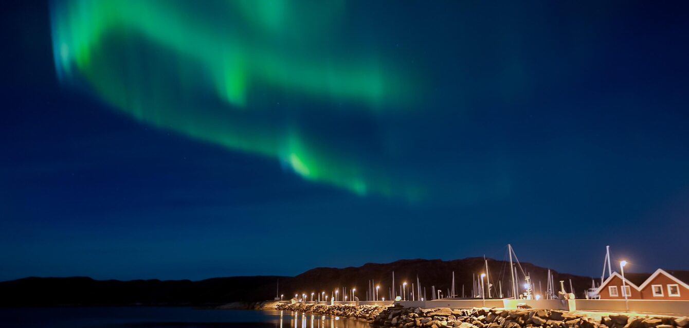 northern-lights-3847784_1920